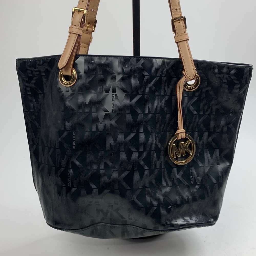 Michael Kors Patent Leather Tote Bag Black Gold Tan Lined Pockets Charm